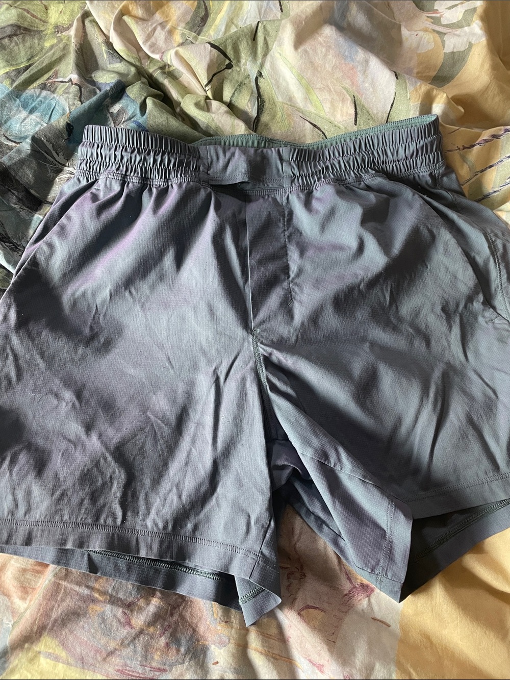 lululemon athletica Men's Athletic Shorts — iridescent blue